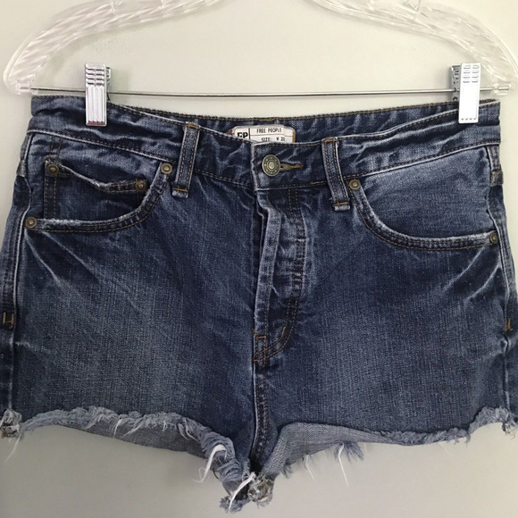 Free People high Rise t Daisy Duke Shorts Sz 28 - Picture 1 of 3